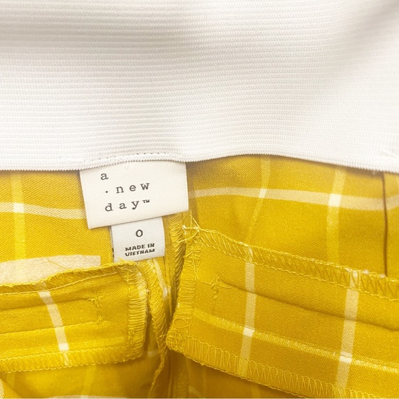 A New Day Yellow Checkered Skinny Ankle Pants - Picture 7 of 9